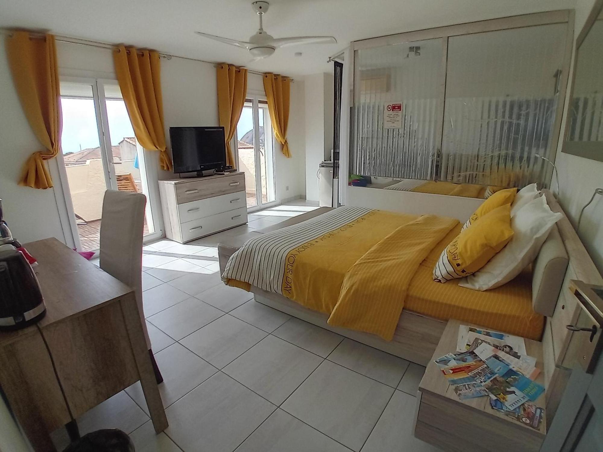 Charmante Chambre Avec Vue Mer Ла Сиота Екстериор снимка